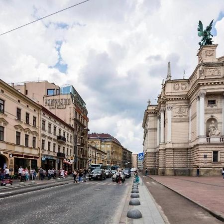 Apartment Svobody Lviv Buitenkant foto