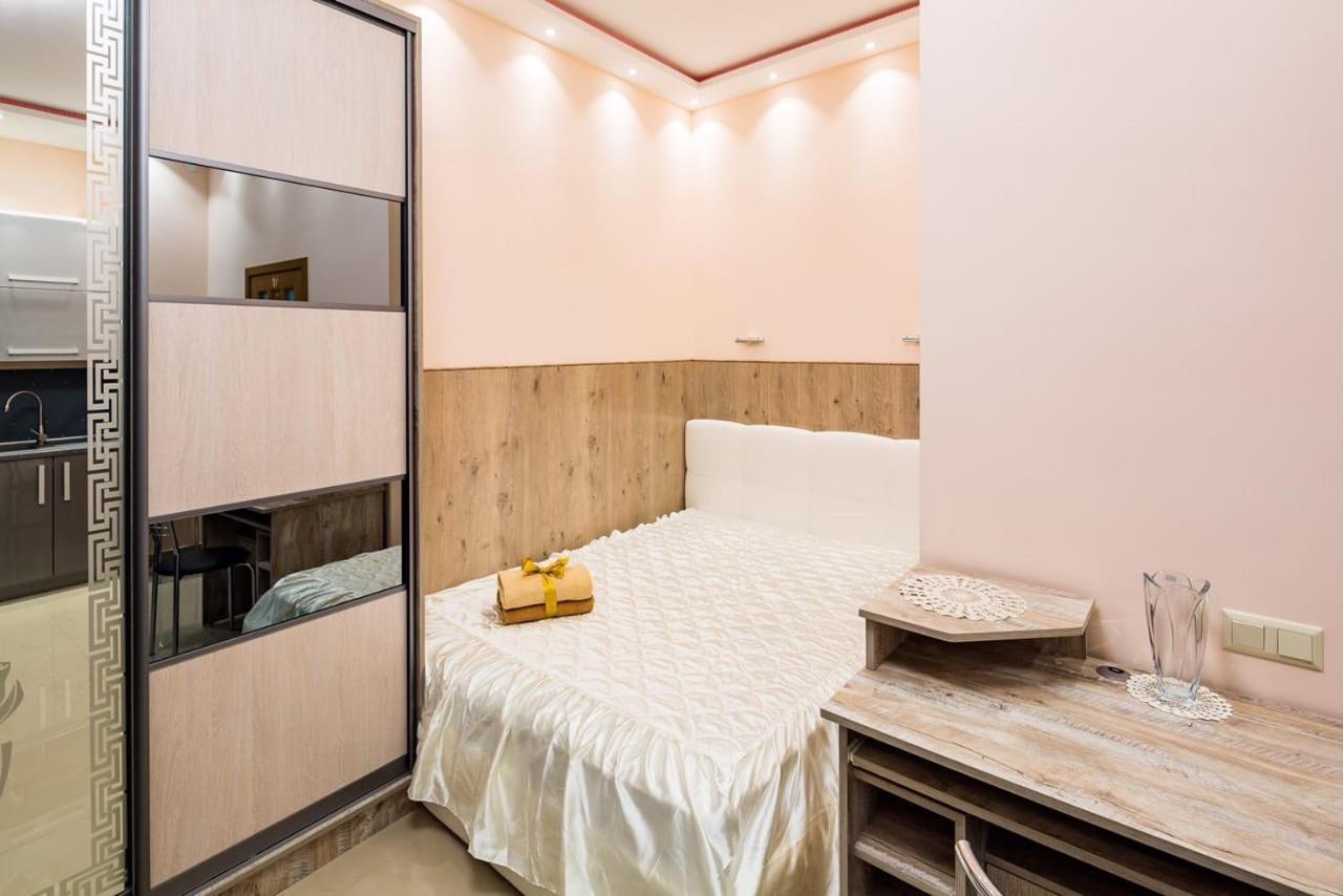 Apartment Svobody Lviv Buitenkant foto