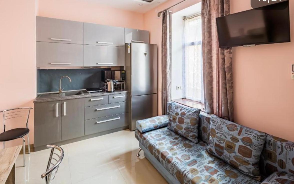 Apartment Svobody Lviv Buitenkant foto