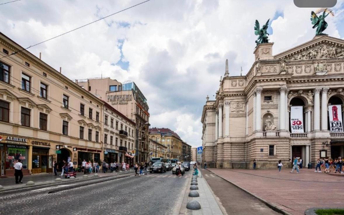 Apartment Svobody Lviv Buitenkant foto